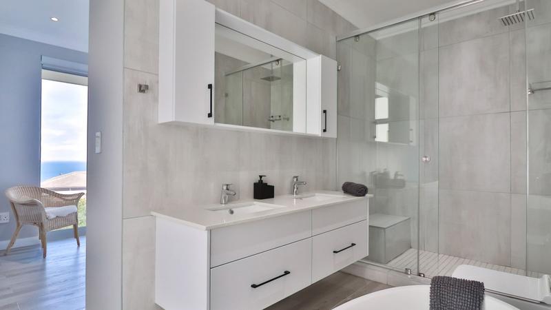 To Let 3 Bedroom Property for Rent in Pinnacle Point Golf Estate Western Cape